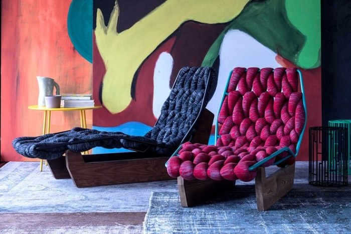 Șezlong modern-cadru din lemn masiv-Biknit-Patricia-Urquiola