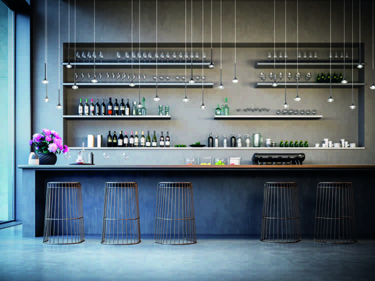 Lămpi suspendate la diferite înălțimi deasupra barei lămpi de cristal led-liniare-diferite-înălțime-lățime-bară