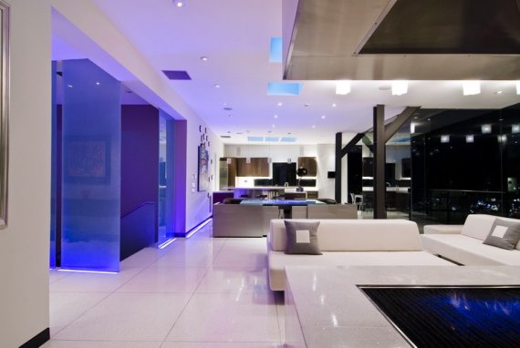 mansarda apartament baie living albastru alb apartament la mansarda bader casa living albastru alb