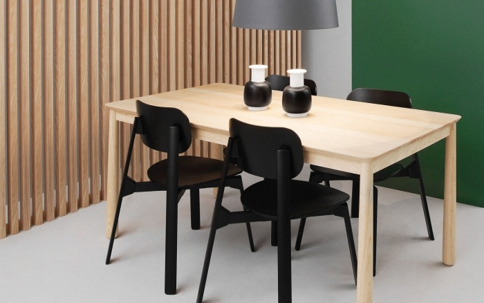 Masă Bop din lemn deschis de Normann Copenhagen BOP-masă-de-masă-lemn-Jordi-Pla-Normann-Copenhaga