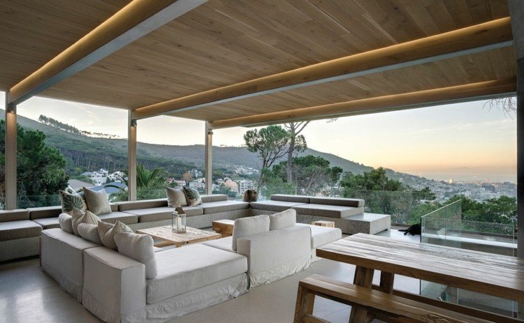 Mobilierul de patio alb este elegant și elegant idei-terasa-alb-salon-mobilier-iluminat-indirect-grinzi din lemn