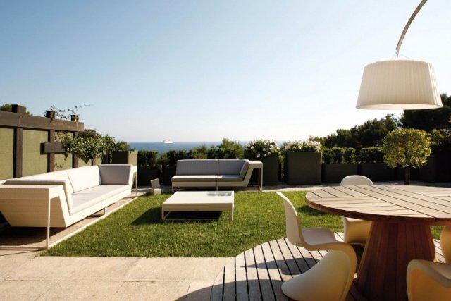 balcon gazon artificial mobilier de designer plante de protecție a vieții private balcon-gazon-artificial-designer-mobilier-confidențialitate-plante-de-protecție