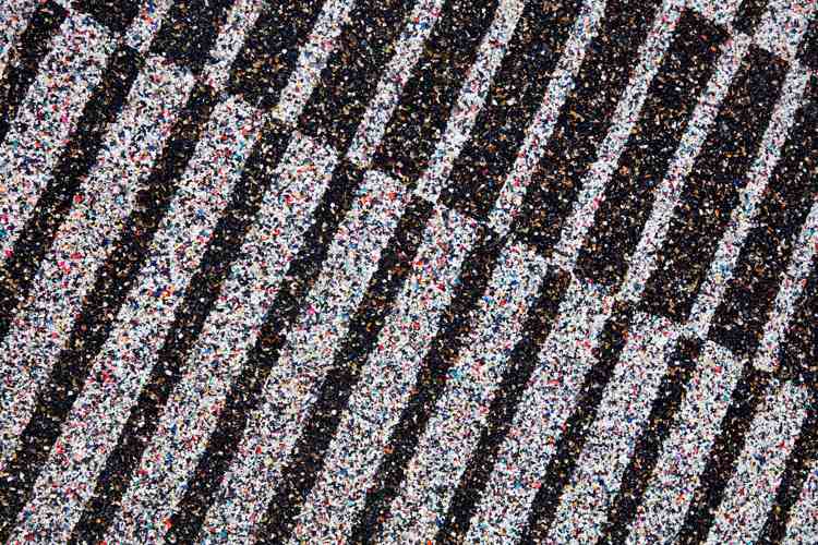 covor modern cu dungi gri deschis întuneric reciclat