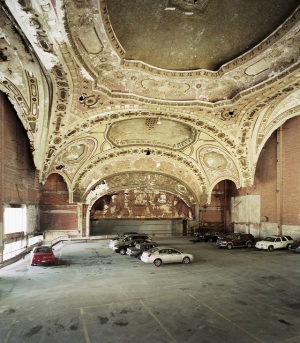 Parcare parcare garaj parcare Teatrul Michigan ruinează Detroit Parcare parcare garaj parcare-clădirea Michigan Theatre a distrus Detroit