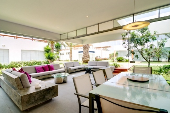 interior luminos casa seta casa de design cu terasa pe acoperis