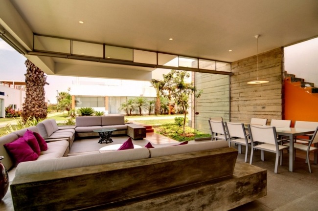 living de culoare pastel casa seta casa de designer cu terasa pe acoperis
