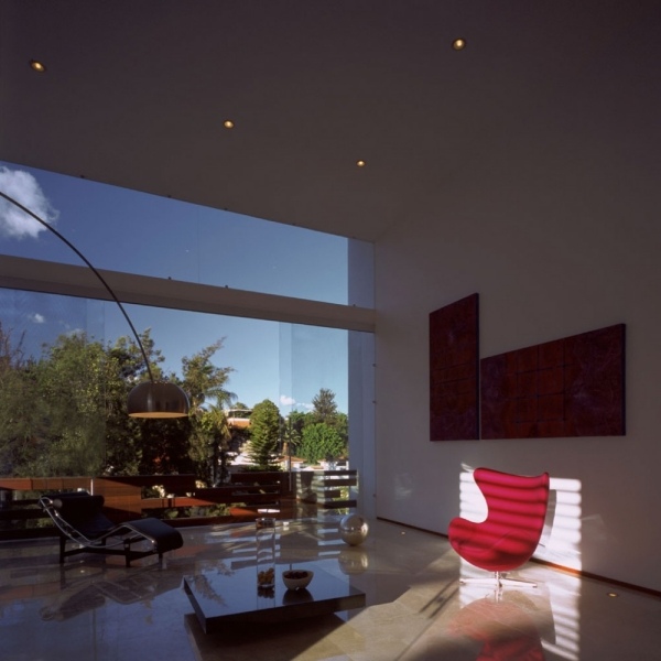 casă cub modernă forme geometrice tavan înalt casă cub modernă cu forme geometrice tavan înalt