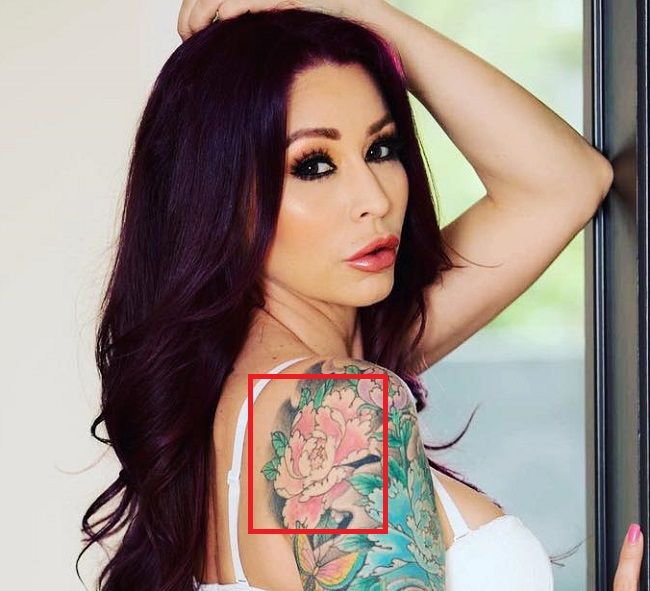 Monique Alexander-Shoulder