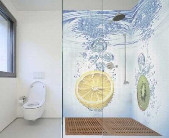 Ideea de decorare a plăcilor de mozaic din cabina de duș Ideea de decorare a plăcilor de mozaic cu cabină de duș