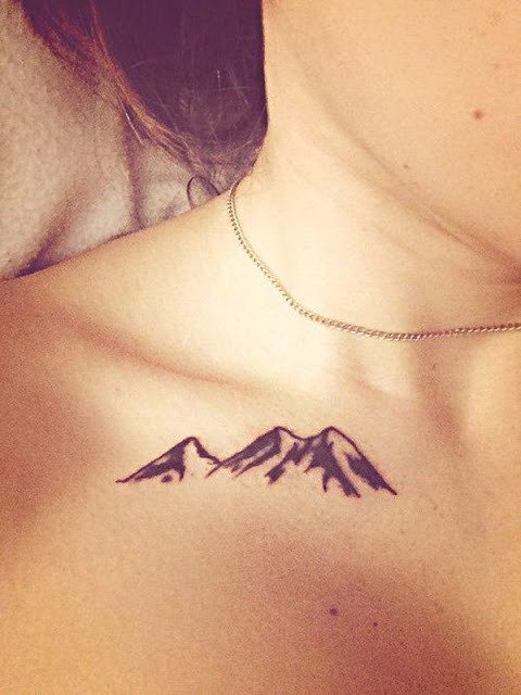 Tatouage de montagne sur le cou