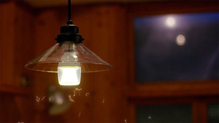 Bec cu LED de la Sony cu priză neagră și abajur transparent sony bec lampa difuzor idee accesoriu smartphone