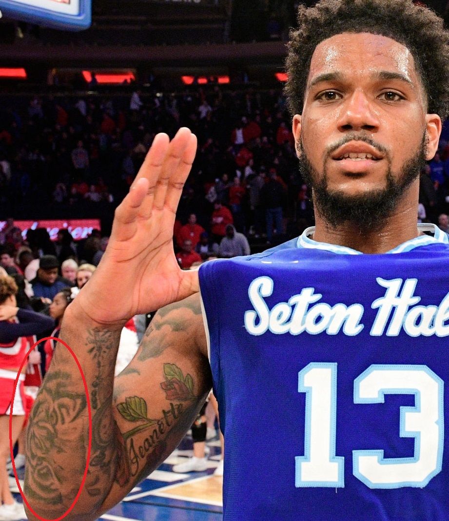 Myles Powell dešinės rankos tigro tatuiruotė