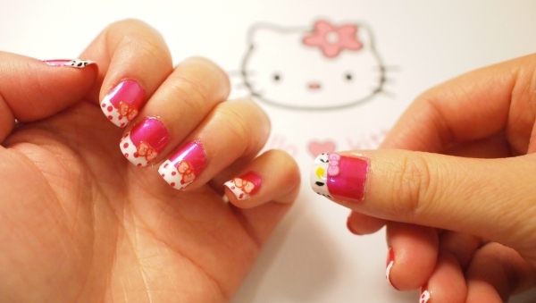 Idei de artă de unghii cu modele Hello Kitty - un design girly Nail art-hello kitty-ideas-girly-designs
