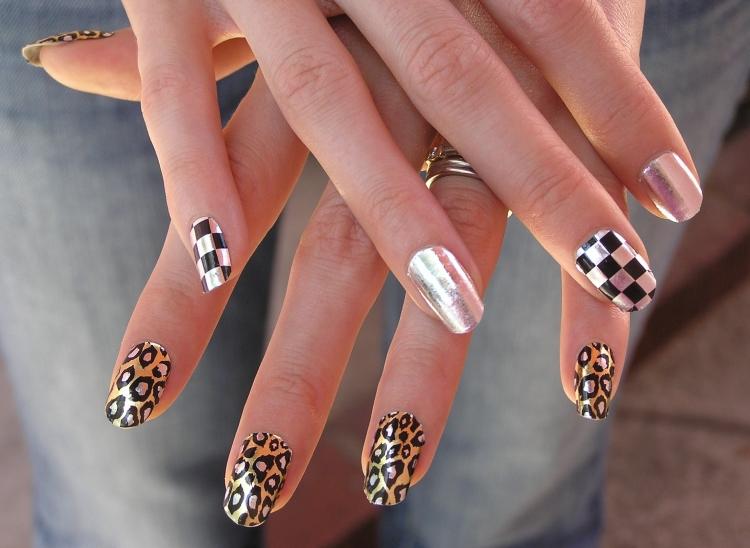 Diferite modele pentru unghii sunt deosebit de populare astăzi nail art-design-leoprint-pattern-checkerboard-metal-gloss-modern