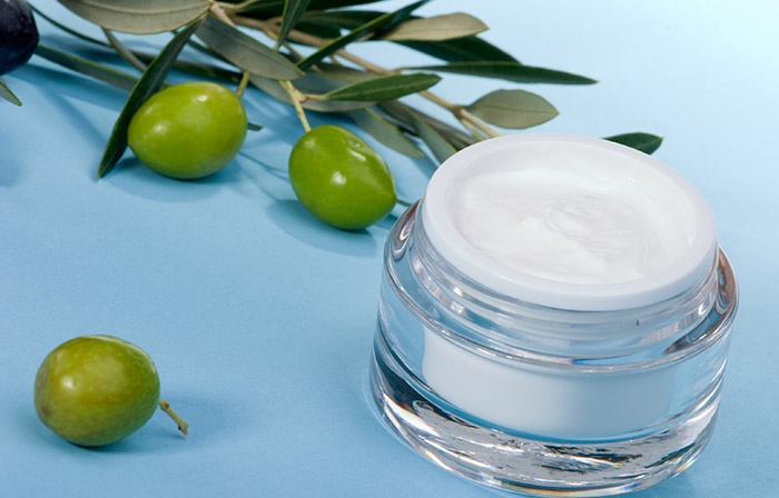 Faceți-vă crema de piele cu ulei de măsline