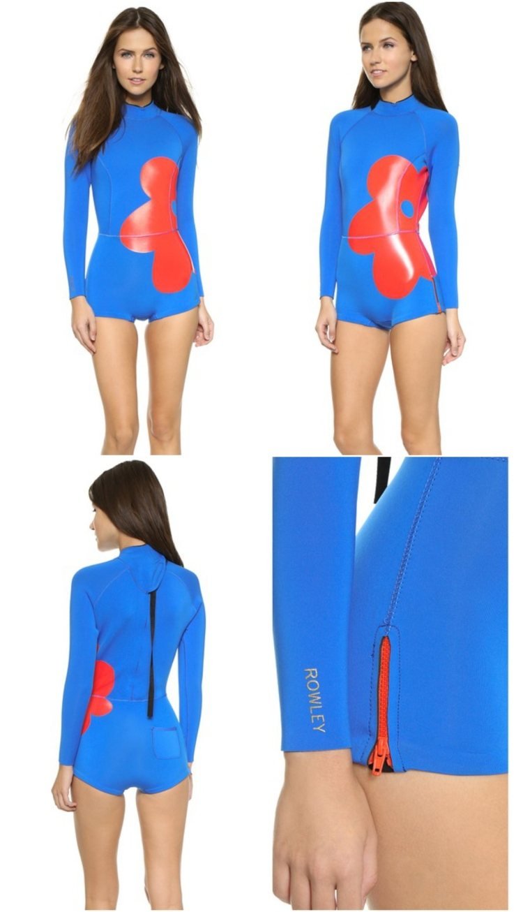 Costum de pantaloni scurți în albastru cobalt cu motiv de floare roșie costum-femeie-shorty-albastru-cobalt-roșu-motiv-floare