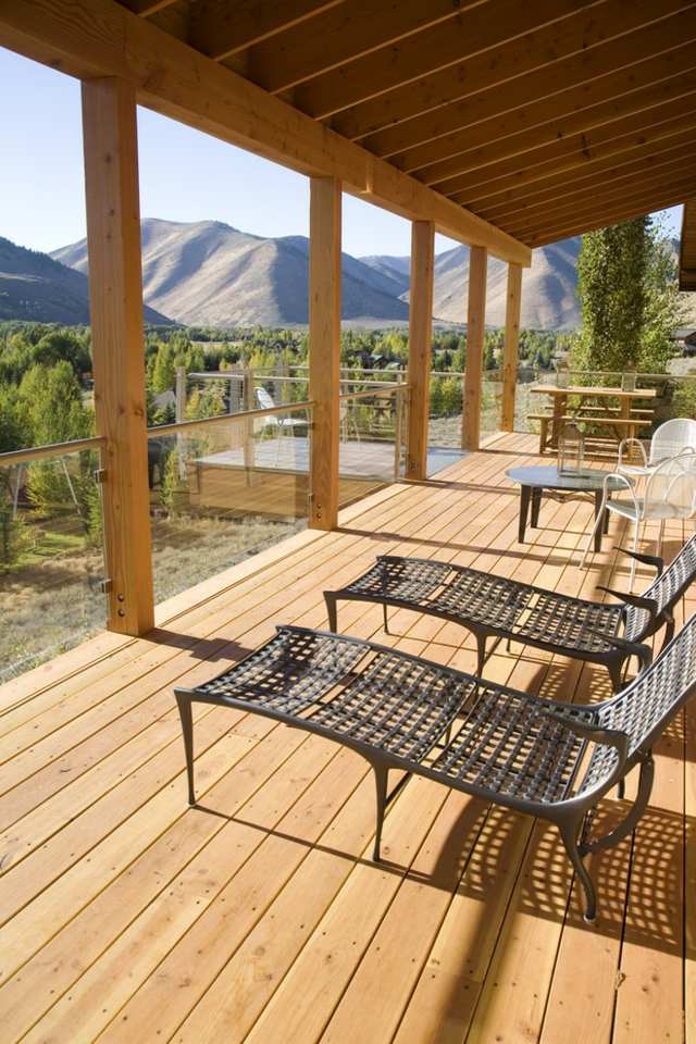 Balustradă de sticlă grinzi de terasă din lemn grădină rustică cu șezlong Grinzi de terasă din lemn, scaun înclinat cu atingere rustică din metal