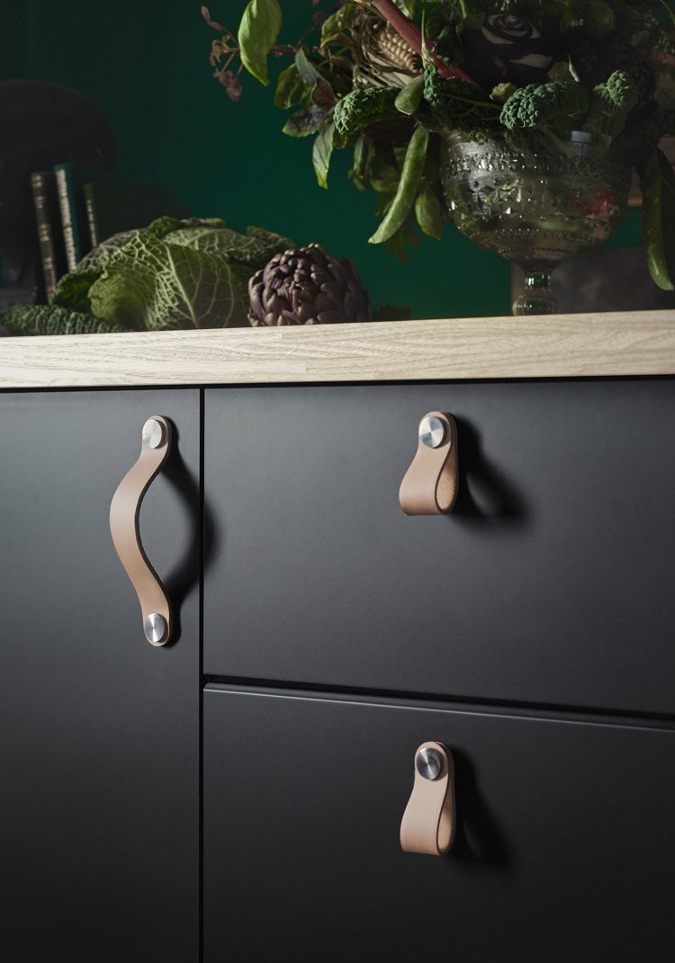 blatul de lucru din piele din piele manere usi negre