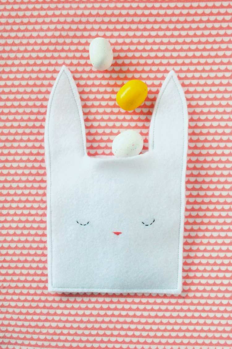 Faceți o geantă de iepurași din țesătură albă de pâslă Cusut de Paște -copii-tineri-iepure-alb-pâslă-ouă-pungă-deco
