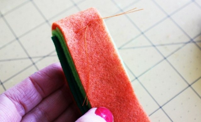 Ornamente din pâslă ghid rapid de Paști Ghid rapid Paște pasul 1