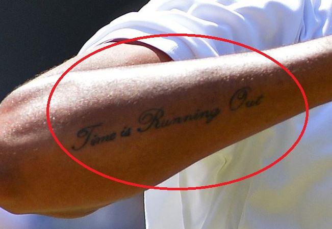 Nick Time est à court de tatouage