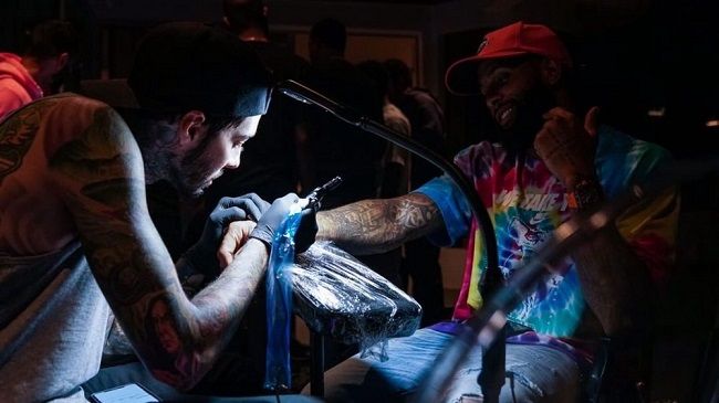 Odell Beckham Jr-Romeo Lacoste-Stvaranje Adamove tetovaže