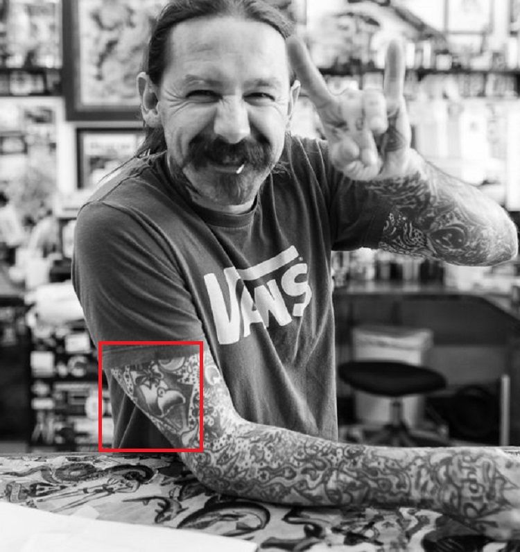 tatouage bras droit d'oliver peck