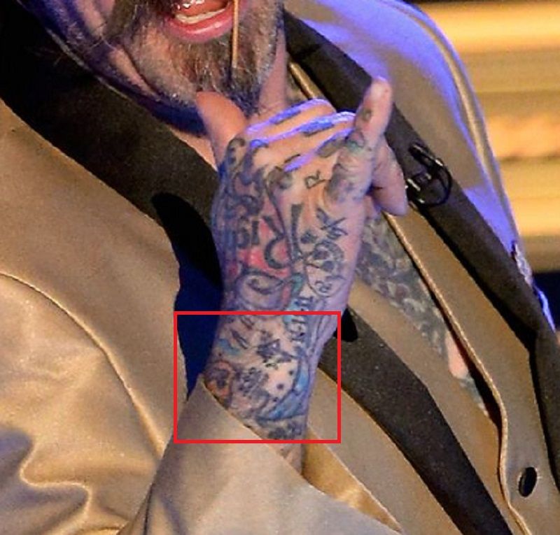 tatouage poignet oliver peck