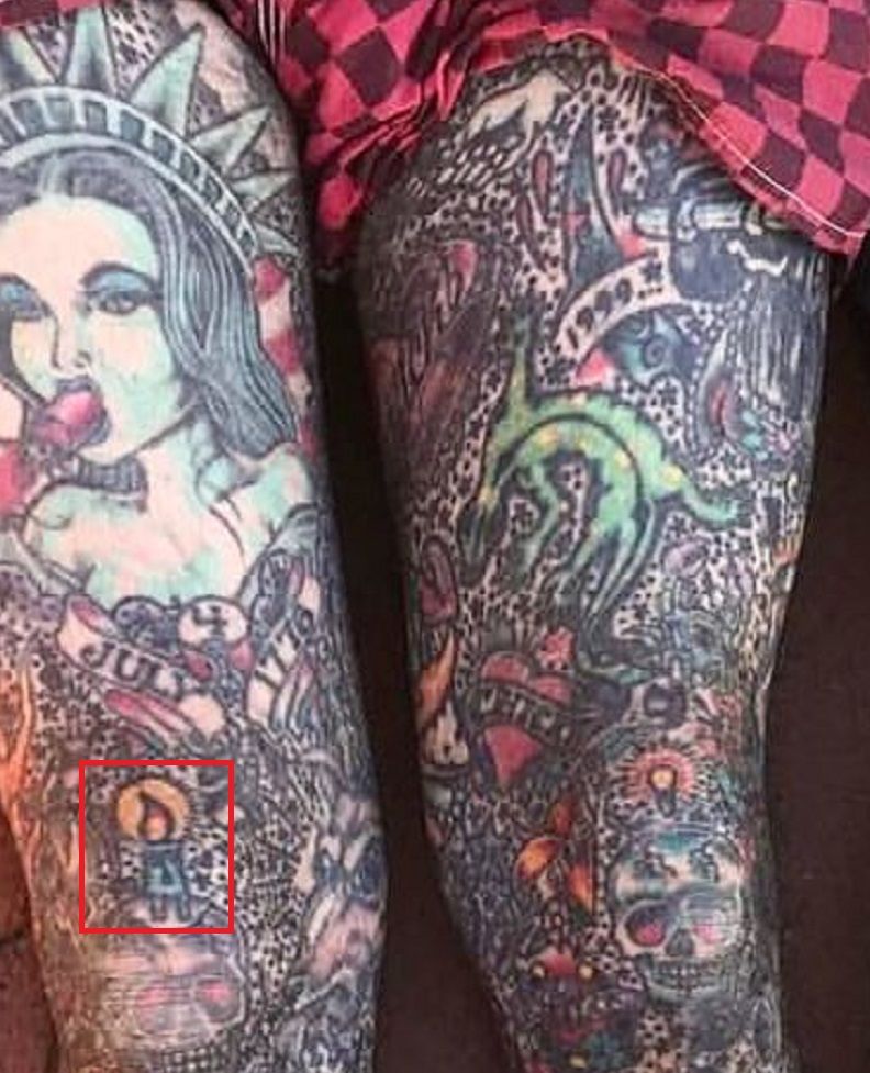 tatouage bougie-oliver peck-tatouage