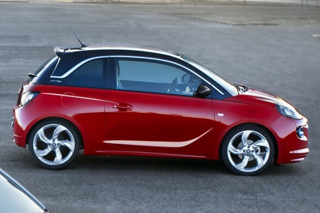 Partea Opel în roșu Opel Adam side roșu roți mașină mică