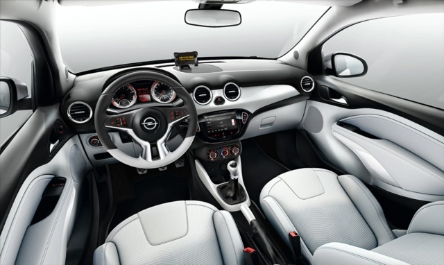Noul Opel - un design elegant în alb design scaune de bord opel interior sportive albe