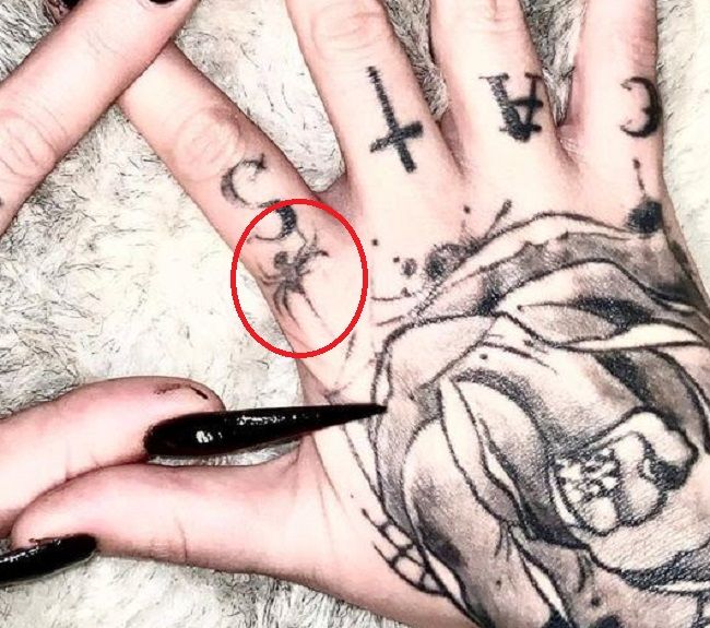 Ophelia Rain-Spider-Tattoo