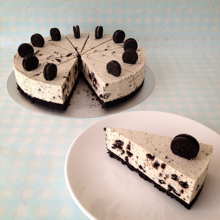 Tort Oreo-face-te-reteta-desert-delicios-crema-de-branza