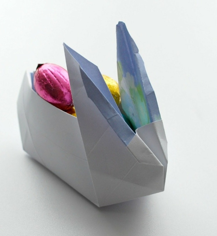 Acest iepuraș poate fi umplut cu lucruri mărunte origami bunny bag idea cadou bomboane
