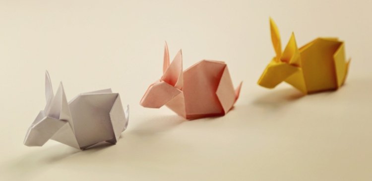 Așezați iepurii în grupuri iepure origami grup galben roz gri idee joacă personaje pentru copii