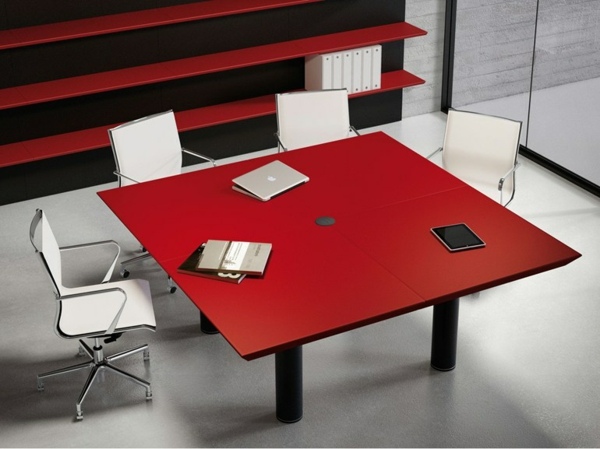 Masă pentru sală de conferințe culoare roșie lemn de design italian Masă pentru sală de conferințe din lemn de design italian