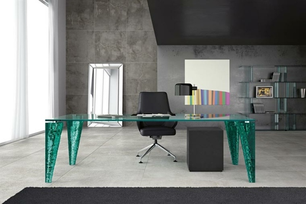 Suprafață lucioasă metalică verde picioare sticlă Picioare din metal verde lucios pe suprafața sticlei