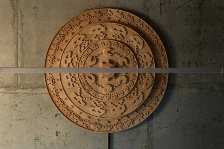 Ideea de design pentru rafturi de vin - lampă originală din lemn vin rack design idee decorare sculptură în lemn lampă din beton