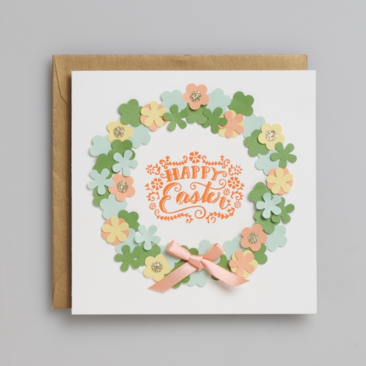 Carte-de-Paște-faceți-vă-singură-coroană-de-hârtie-flori-panglică-fericit-Paște