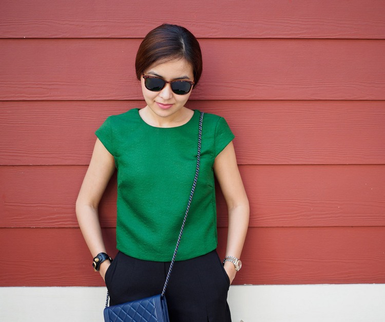 Top elegant în verde, ca un aspect atrăgător culoare-pantone-verde-2017-top-catifea-verde-elegant-negru