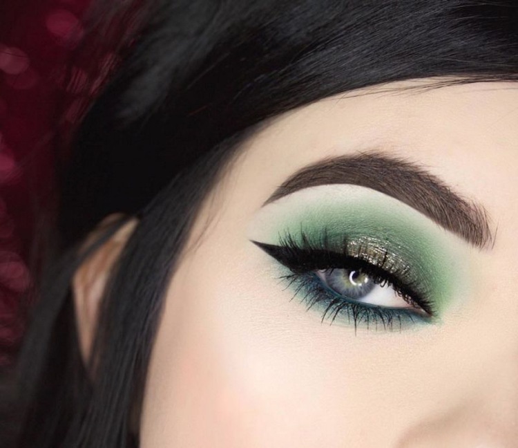 machiaj festiv în nuanțe de verde pantone-color-green-2017-makeup-effective-green-eyes