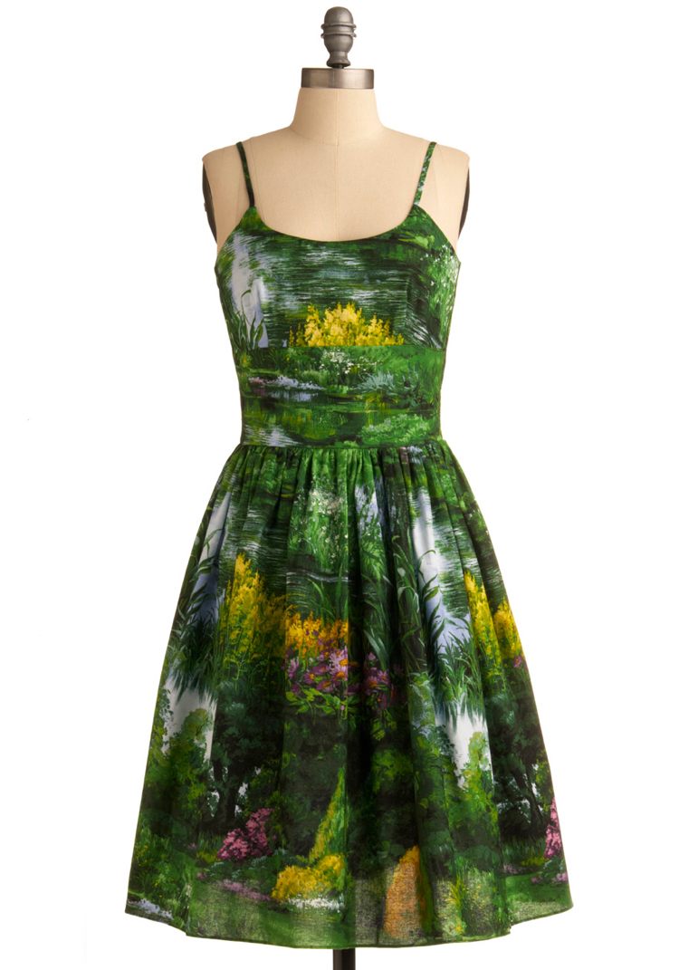 Rochie cu imprimeuri naturale în verde rochie-pantone-culoare-verde-2017-inspirata-din-natura
