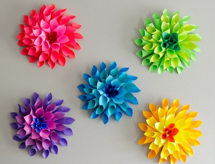 Flori de hârtie Tinker cu pâlnie pentru copii-idee-decor-perete-flori-colorate