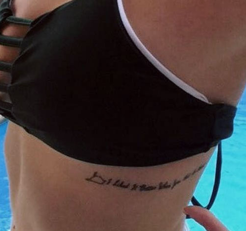 Paris Jackson uccello lato destro