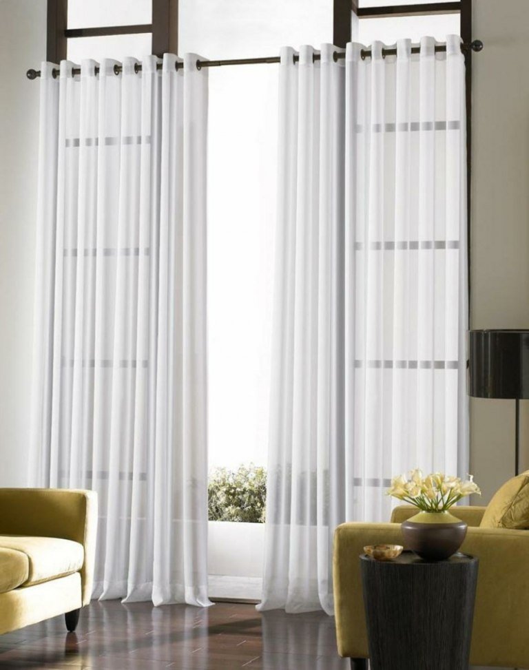 Proiectează un living elegant, cu perdele simple perdele pentru sufragerie elegant modern alb simplu design simplu fotoliu galben