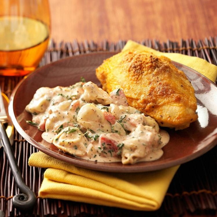 Tortellini pentru paste cu conținut scăzut de calorii și rețetă cu cremă