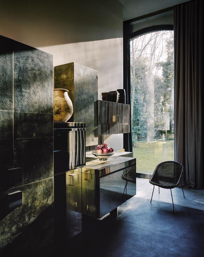 dulap cu efect patină elemente offset oglinzi frontale