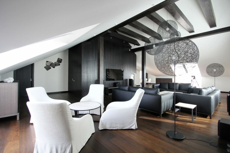 Penthouse Design - Zona de relaxare în stil monocrom living penthouse design parchet scaune albe maro închis