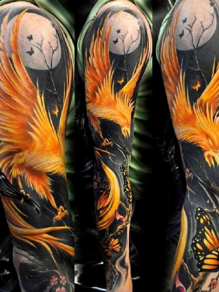 designuri de tatuaje phoenix tatuaje mitologie pasăre de foc negru aur combinație culori fluture