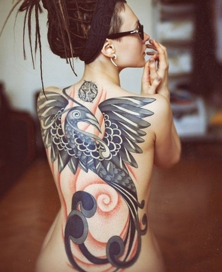 Phoenix tatuaje design tatuaje foc pasăre mitologie femeie alb-negru plasare spate